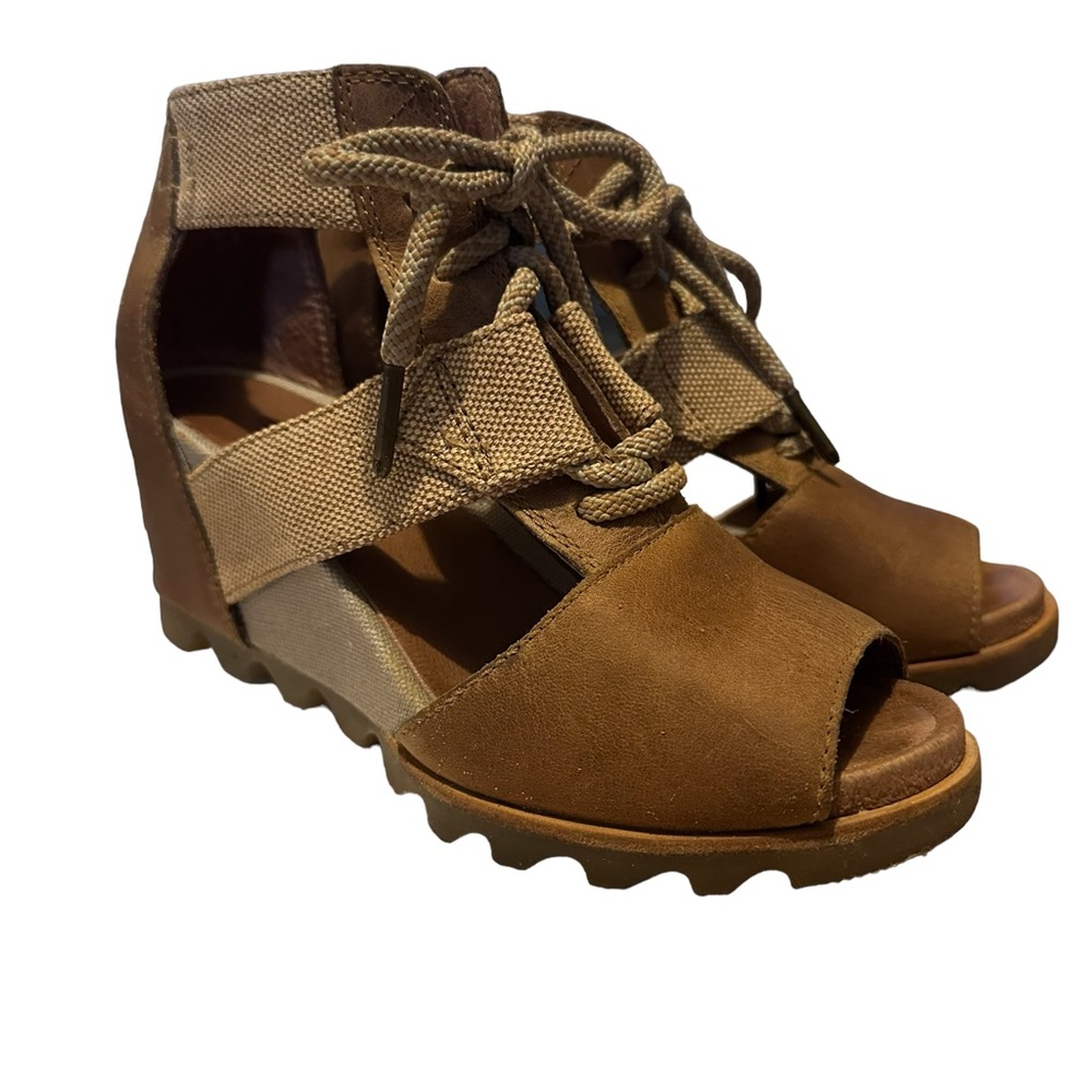 Sorel Women's Joanie Lace Camel Brown Leather Wedged Sandal  size 7!!